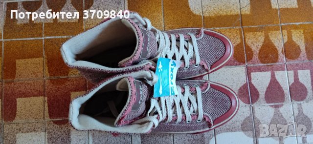 Roxy Woogle  Vienna , снимка 2 - Кецове - 40481621