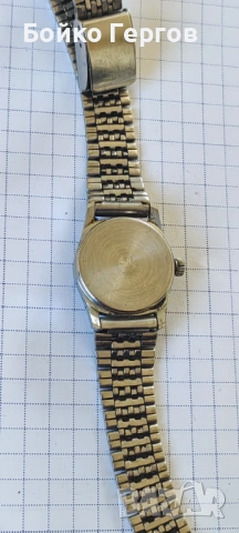 Винтидж дамски часовник GUB GLASHUTTE 17JW. Стоманена каса . Работи Перфектно. , снимка 5 - Дамски - 54326537