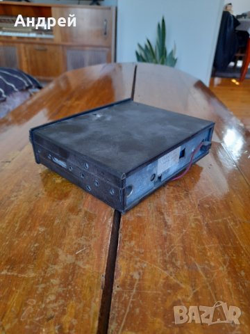 Старо автомобилно радио Philips #3, снимка 4 - Антикварни и старинни предмети - 38087601