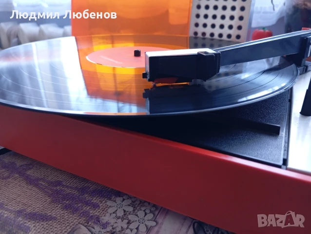 Грамофон Unitra WG 400 с вграден усилвател и говорител в капака , снимка 5 - Грамофони - 50876228