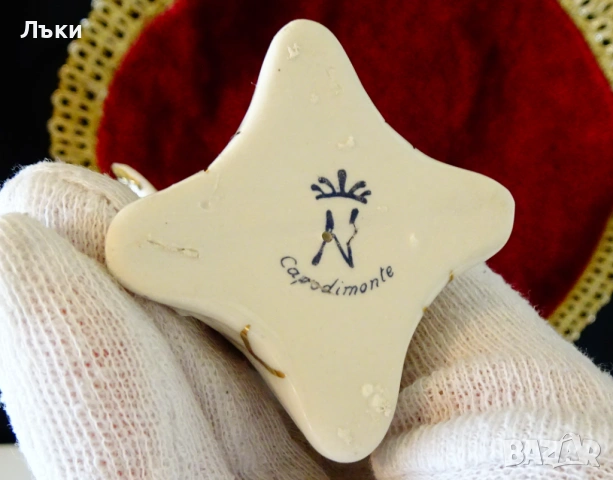 Порцеланова статуетка Гълъб,Capodimonte,злато, снимка 8 - Статуетки - 53965189