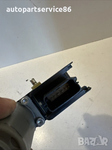 Мотор за предно ляво стъкло за KIA Carens 2007–2011 2.0 CRDi, снимка 2 - Части - 53154360