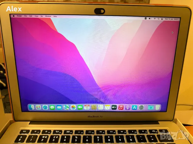 Продавам Apple Macbook Air 13.3 (i5, 8GB, 128GB)+аксесоари, снимка 2 - Лаптопи за работа - 48693657
