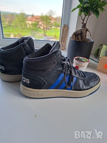 Маратонки Адидас , снимка 2 - Маратонки - 54313652