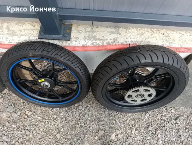 Супер мото капли 17ки като нови!, снимка 6 - Гуми и джанти - 55924819