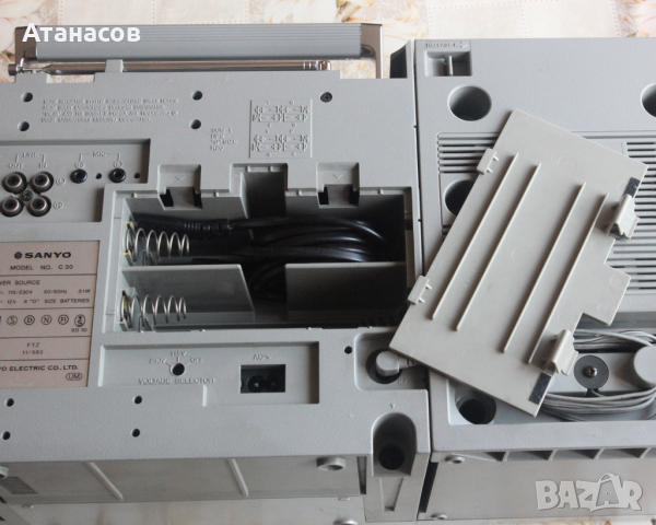 Sanyo C30  Radio Cassette Player Boombox, снимка 6 - Радиокасетофони, транзистори - 44819591