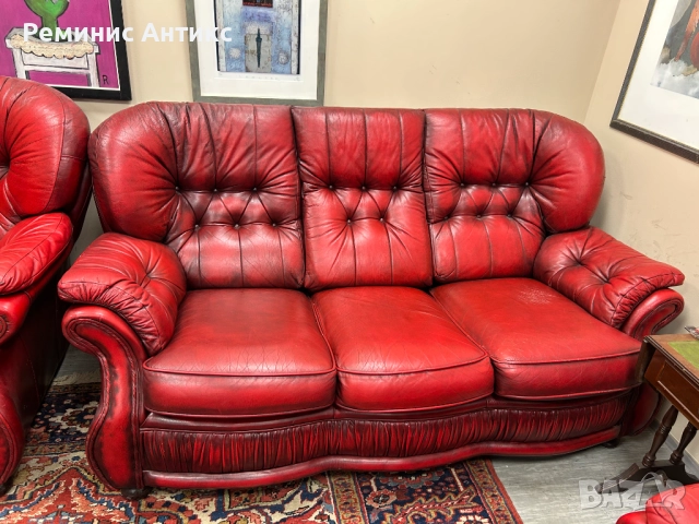 Класически диван Честърфийлд и 2 фотьойла.