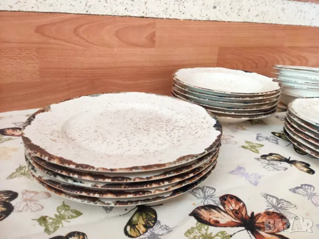 Сервиз за хранене , снимка 2 - Сервизи - 47452612