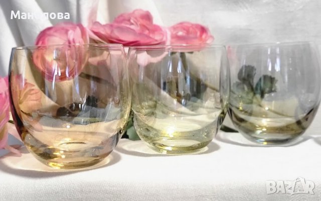Винтидж стъклен комплект Roly Poly от 10 чаши в различни цветове., снимка 5 - Чаши - 37772802