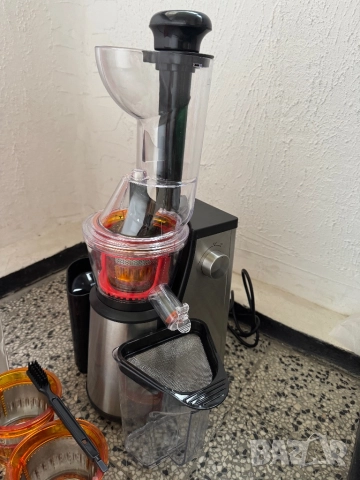 Бавнооборотна Сокоизстисквачка H.Koenig GSX24 400W Безшумна, Мощна, Цитруспреса, 3 Приставки!, снимка 3 - Сокоизстисквачки и цитрус преси - 52654102