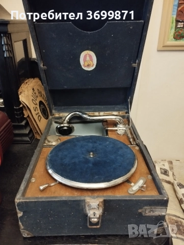 Грамофон на пружина.