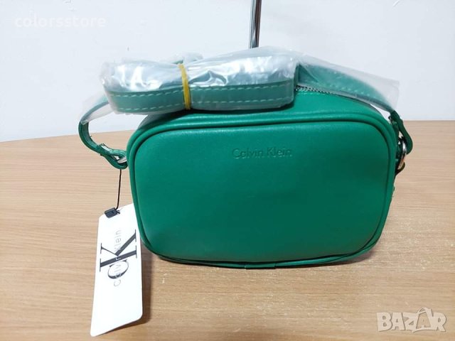 Зелена чанта Calvin Klein код DS-E123, снимка 4 - Чанти - 40774353