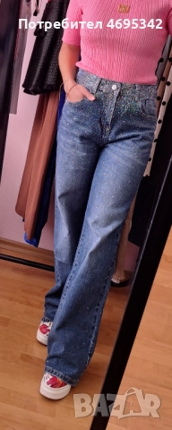 Дънки с камъни