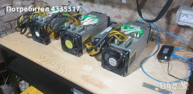 КАТО НОВИ! ТОП ЦЕНА! 3 бр. Antminer S9 13.5TH+ захранване Bitmain, снимка 1 - Други - 48418116