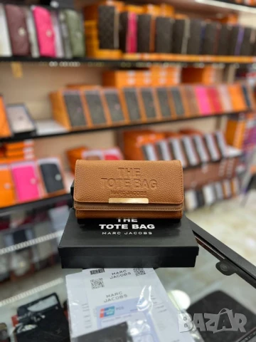 портмонета в кутия the tote bag marc jacobs , снимка 6 - Портфейли, портмонета - 51085946