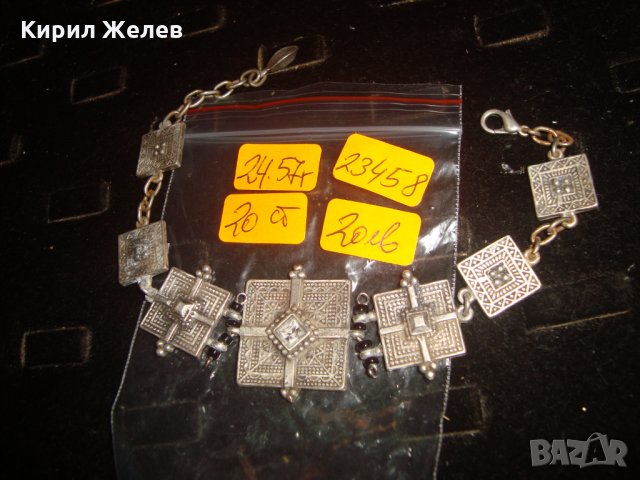 СТАРА ВИНТИДЖ ПОСРЕБРЕНА ОРНАМЕНТИРАНА ГРИВНА с ФАСЕТИРАН ЦЕНЕН ЦИРКОН 23458, снимка 2 - Гривни - 33792374