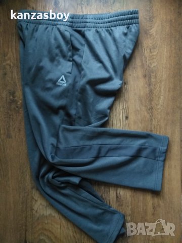 reebok - страхотно мъжко долнище ХЛ - размер, снимка 1 - Спортни дрехи, екипи - 40594525