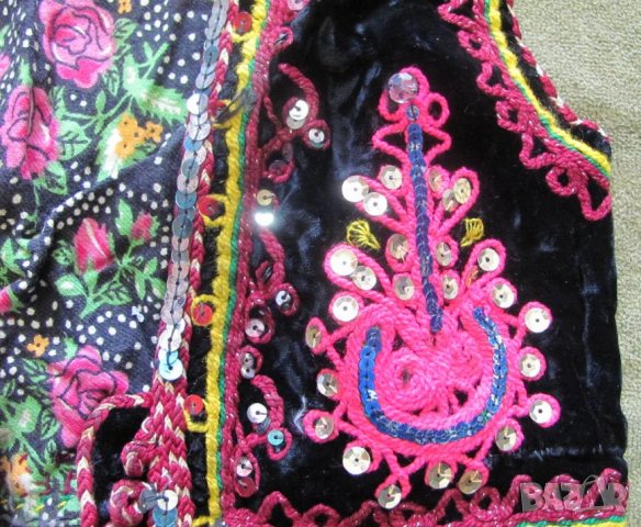 19 век Фолк Арт Детско Кадифено Елече, снимка 7 - Антикварни и старинни предмети - 35196288