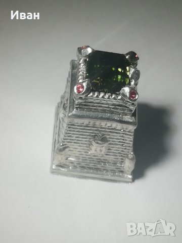 Сребърна миниатюра