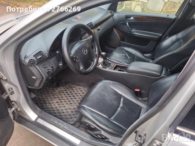 Мерцедес Ц200, снимка 9 - Автомобили и джипове - 52492938