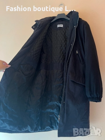 Дълго черно зимно яке с качулка и много джобове М размер с ластик в талията който се стяга 🖤, снимка 5 - Якета - 52401596