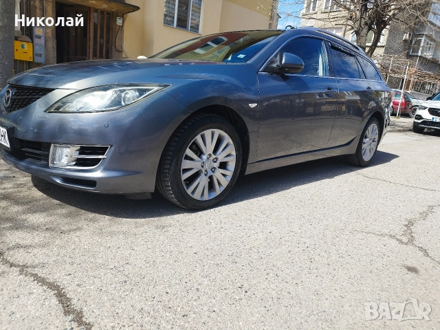 Продава се. Качваш се и караш 