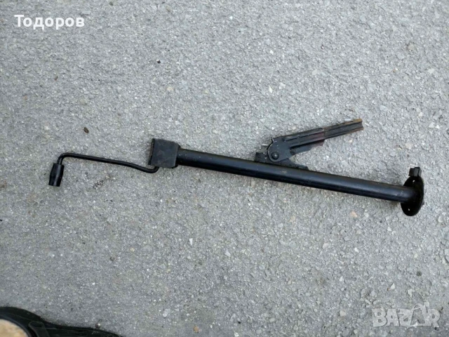 ОРИГИНАЛЕН КРИК БМВ, снимка 2 - Аксесоари и консумативи - 50706729