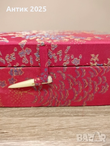 Китайски порцеланов комплект за саке / чай — нов, старо производство , снимка 3 - Други ценни предмети - 52010098