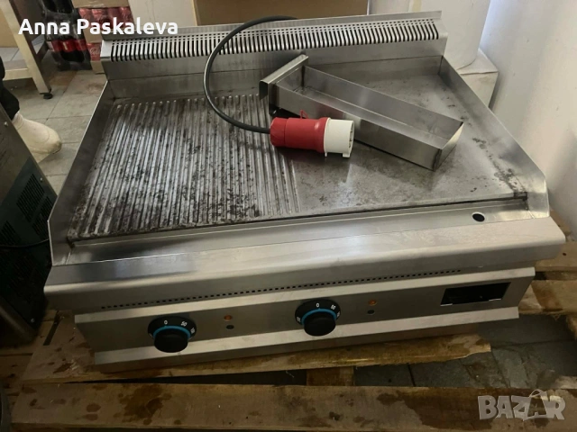 Скара тип плоча ,половин плоска и половин оребрена