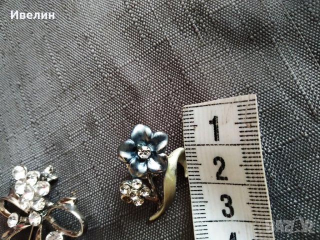 две метални брошки, снимка 2 - Други - 30247236