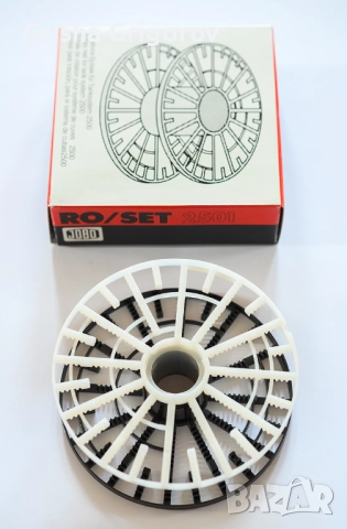 Jobo 2505 зареждаща машина + 10 ролки Jobo 2501, снимка 6 - Чанти, стативи, аксесоари - 51511193