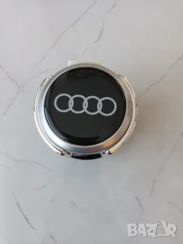 Пепелник Audi, Ауди, преносим пепелник, снимка 2 - Аксесоари и консумативи - 49589637