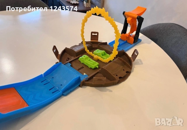 HOT WHEELS Monster Trucks Автомобилна гума за каскади, снимка 3 - Коли, камиони, мотори, писти - 54170498