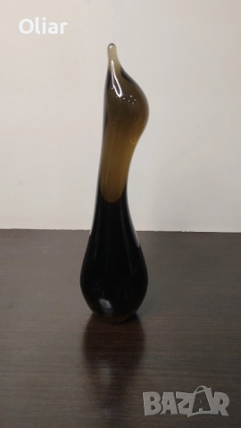 Стилизирана и много красива фигурка пингвин. Стъкло 