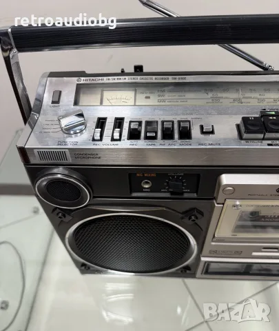 🔈Ретро колекционерски радиокасетофон Hitachi TRK-8180E Boombox🔈, снимка 3 - Радиокасетофони, транзистори - 55788024