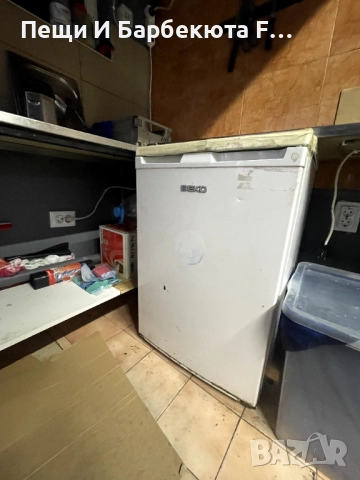 Малък хладилник Beko, снимка 2 - Хладилници - 52060246