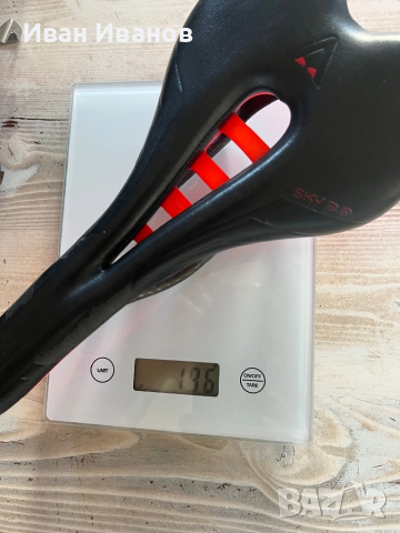 Карбонова седалка ASTUTE SKY 3.0, снимка 9 - Аксесоари за велосипеди - 52421195