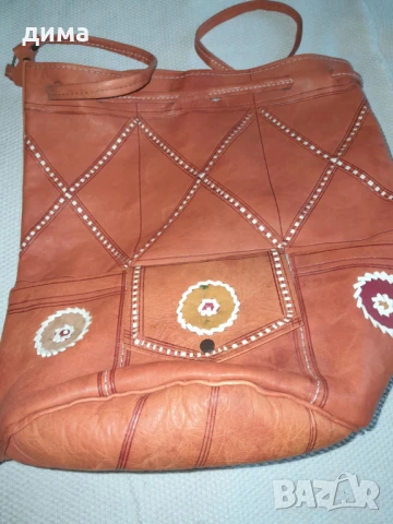 Дамска чанта, снимка 5 - Чанти - 50693128