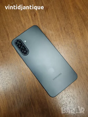 Телефон Samsung А-17 в черен цвят