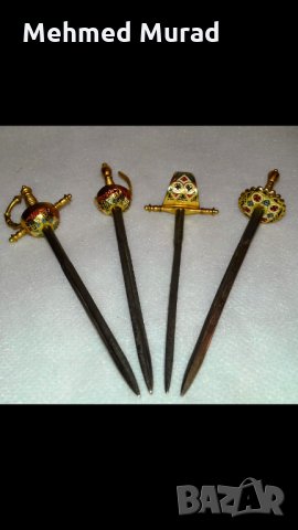 Стари миниатурни мечове