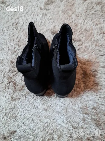 Дамски боти, снимка 2 - Дамски боти - 47908340