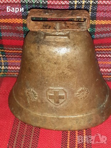 Антична швейцарска  камбана за крава , снимка 3 - Антикварни и старинни предмети - 37295925