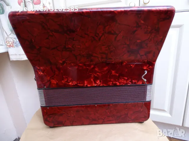 Акордеон Велтмайстер Гигантили 80 баса, снимка 11 - Акордеони - 48589438