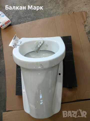 Писоар Gustavsberg Concentus Pure – С козметична забележка, снимка 2 - Други стоки за дома - 54156767