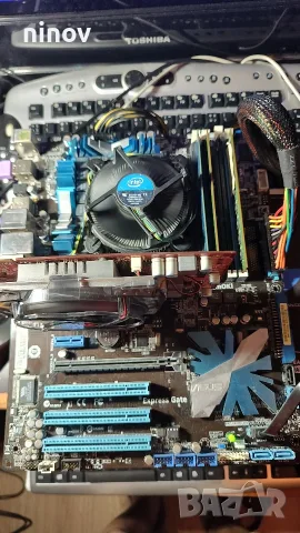 Дънна платка ASUS P7P55D.