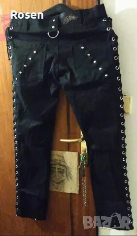 Продавам:Черни еластични рокерски дънки Vixxin Чешки No32.