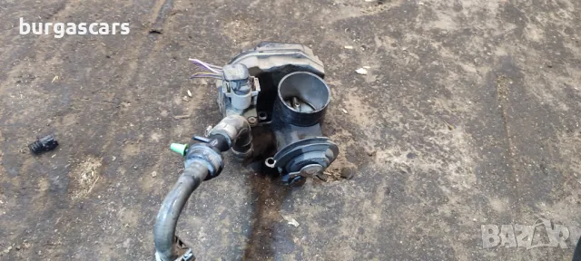 Дроселова клапа Vw Golf 1.4-75к.с. AKQ - 110лв, снимка 2 - Части - 48026889