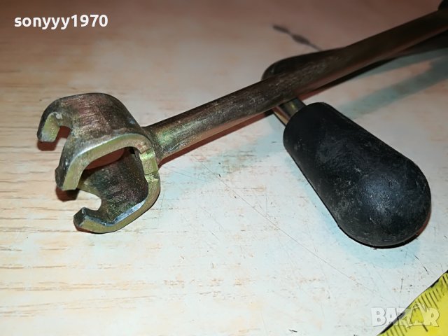 volkswagen-върток/манивела за крик 2708222048, снимка 18 - Аксесоари и консумативи - 37820377