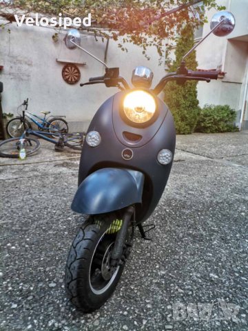 Електрически скутер UNO, снимка 3 - Мотоциклети и мототехника - 38087663