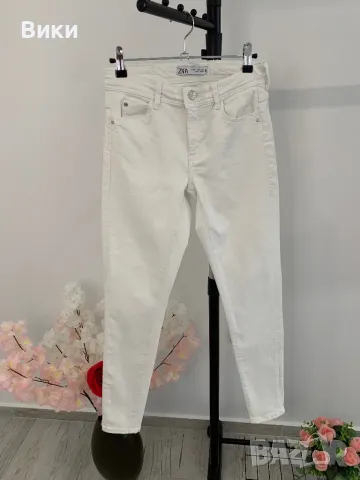 Дънки в бяло на Zara размер XS, снимка 2 - Дънки - 49507481